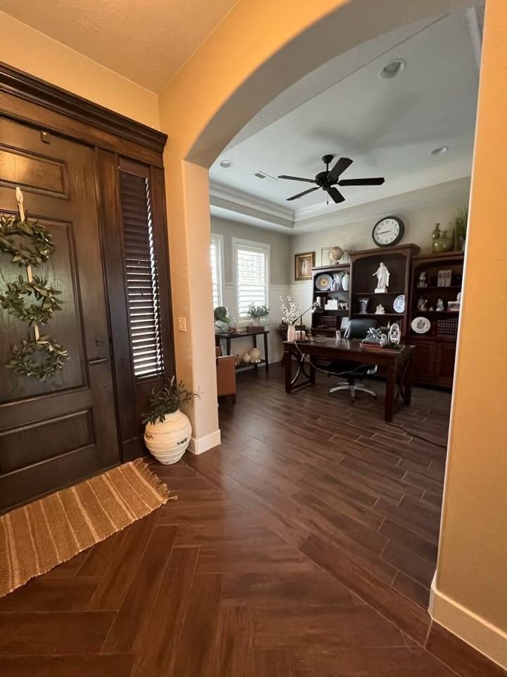 2301 East Crimson Ridge Drive - Photo 6 of 49