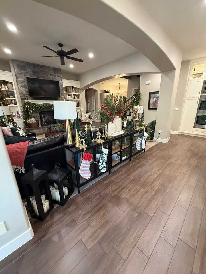 2301 East Crimson Ridge Drive - Photo 7 of 49