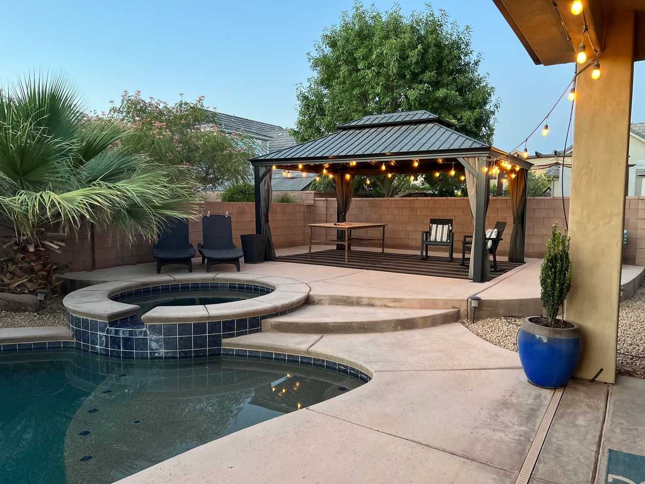 2301 East Crimson Ridge Drive - Photo 2 of 49