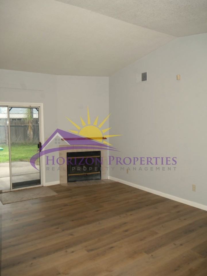 8635 West Chase Court - Photo 4 of 24