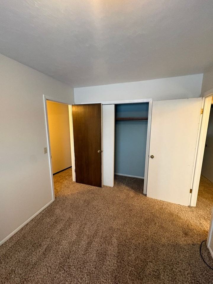 8 Westfield Circle - Photo 3 of 11