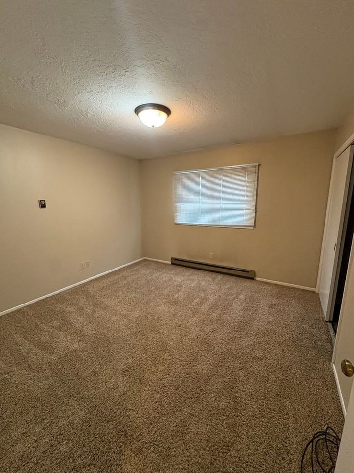 8 Westfield Circle - Photo 5 of 11