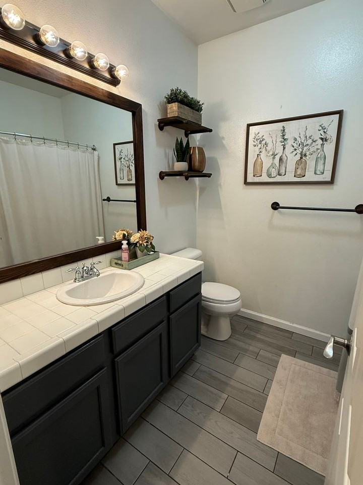 11602 Bocelli Ave - Photo 6 of 12