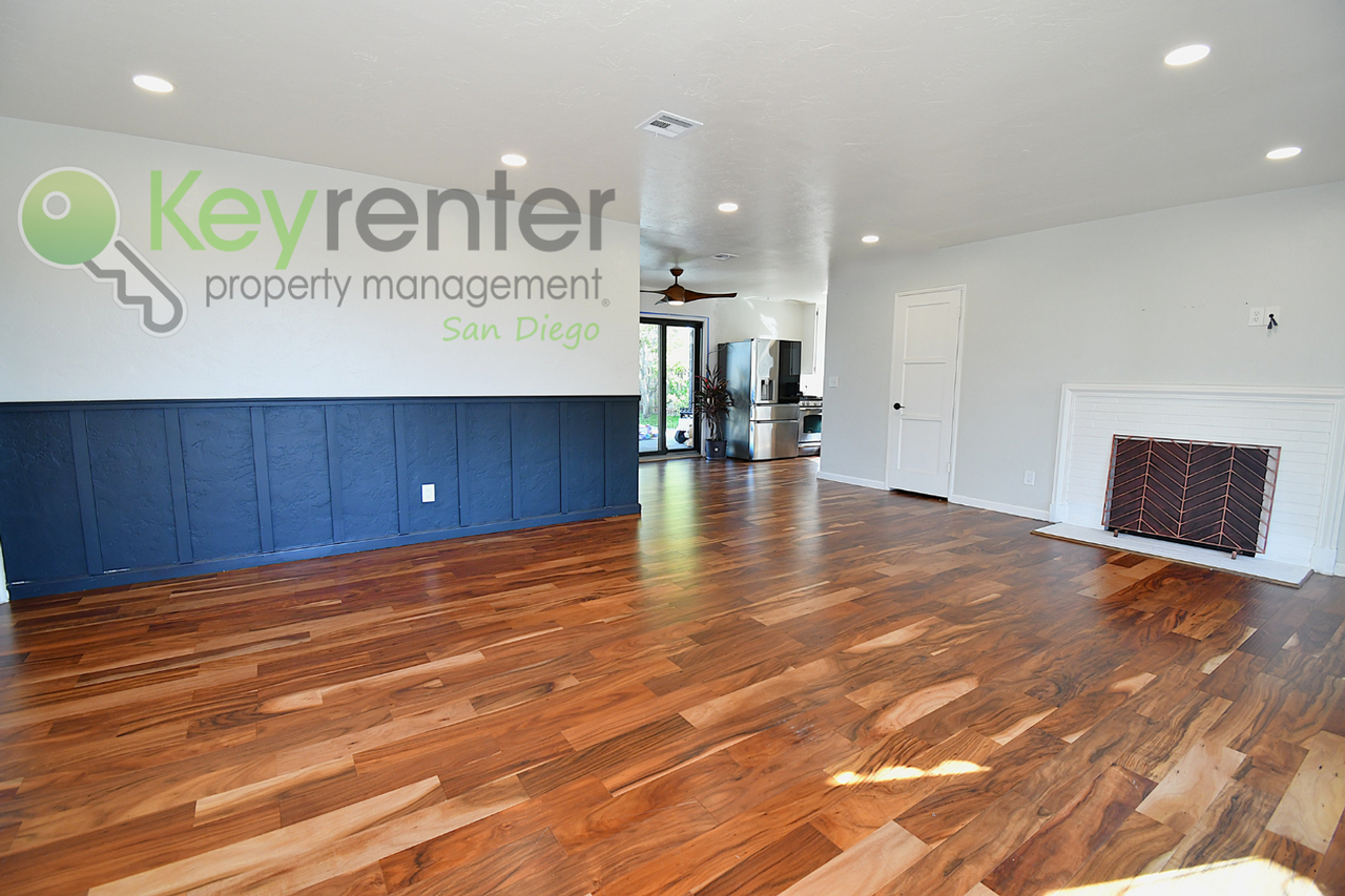 2877 Burgener Blvd - Photo 7 of 25