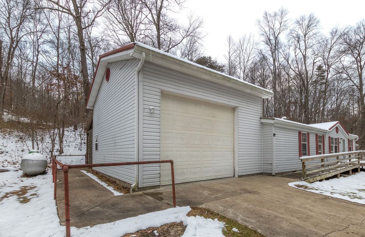 16975 Harble Griffith Road - Photo 2 of 26