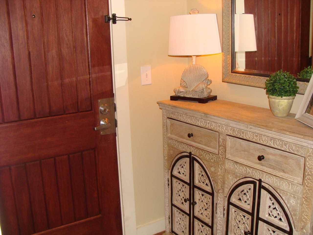 955 Registry Boulevard - Photo 3 of 25