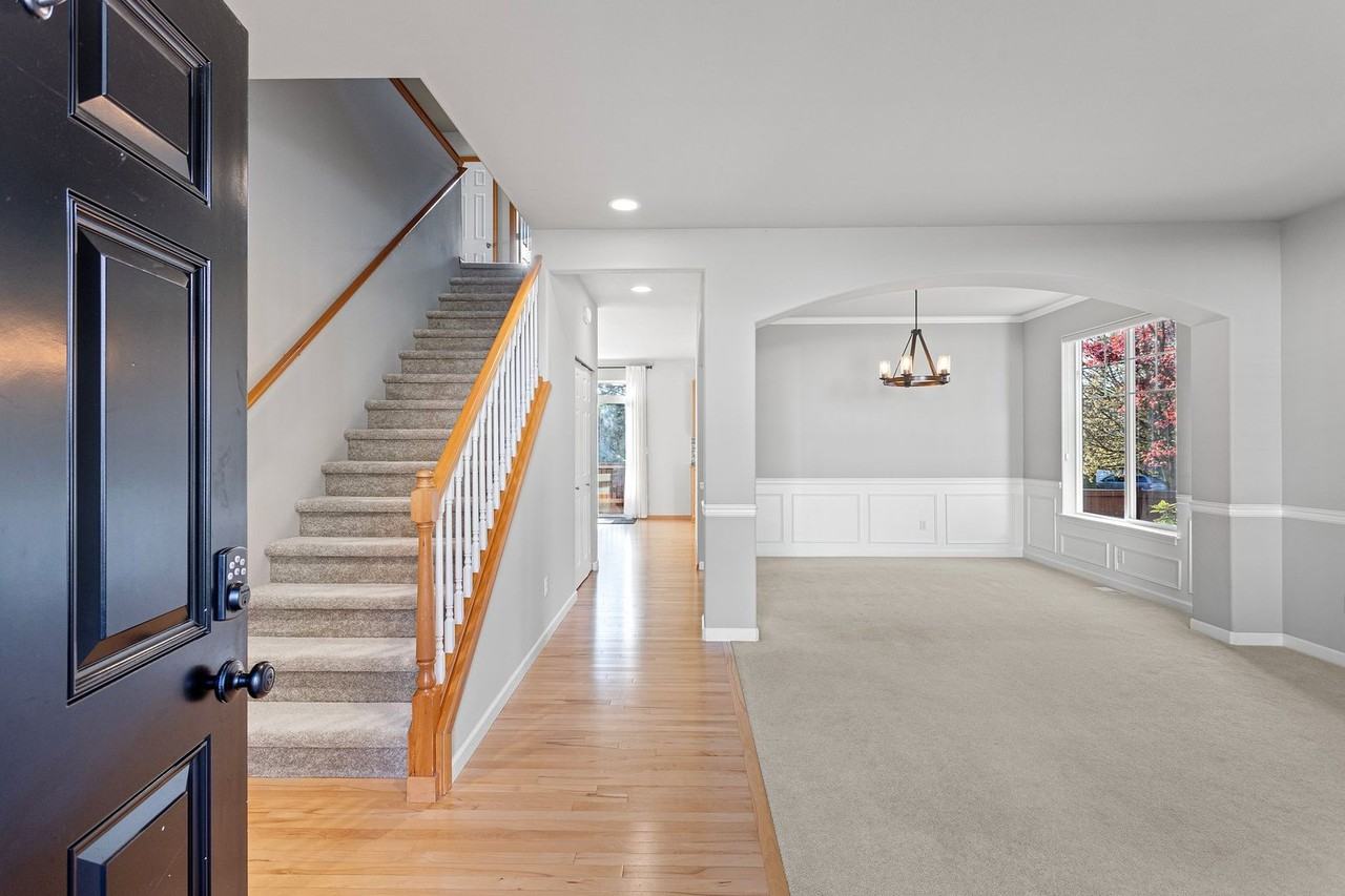 16112 40th Ave Se - Photo 3 of 32