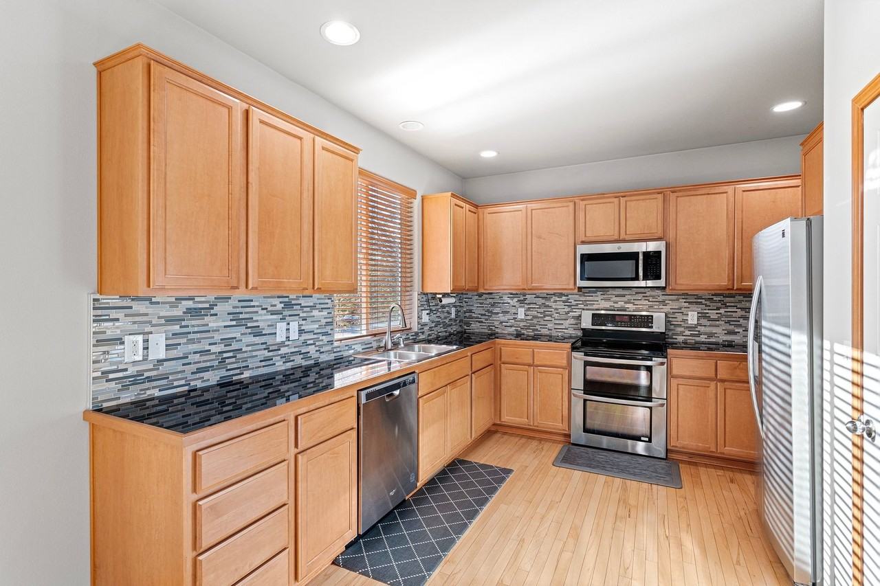 16112 40th Ave Se - Photo 7 of 32