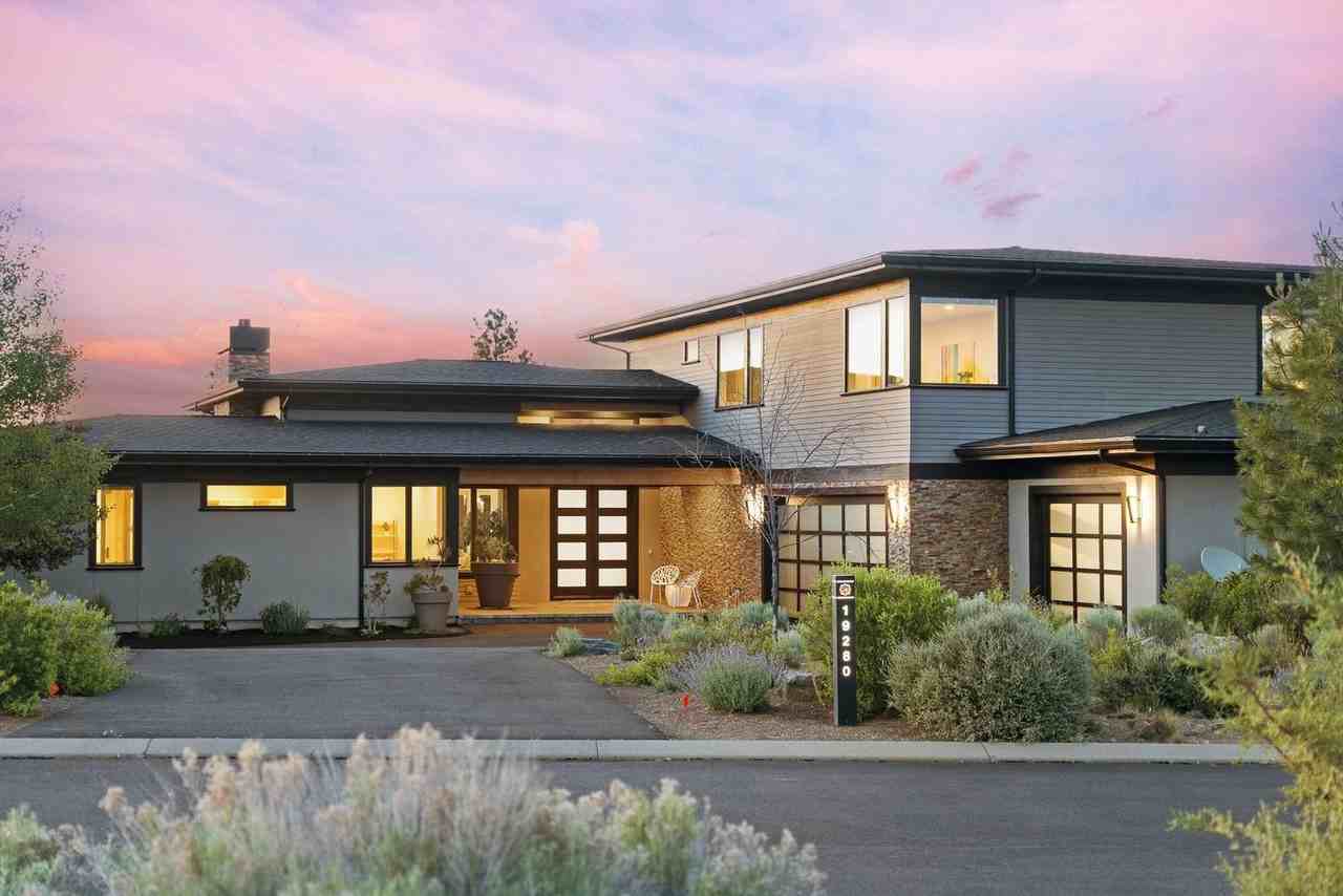 19280 Christopher Ct - Photo 2 of 22