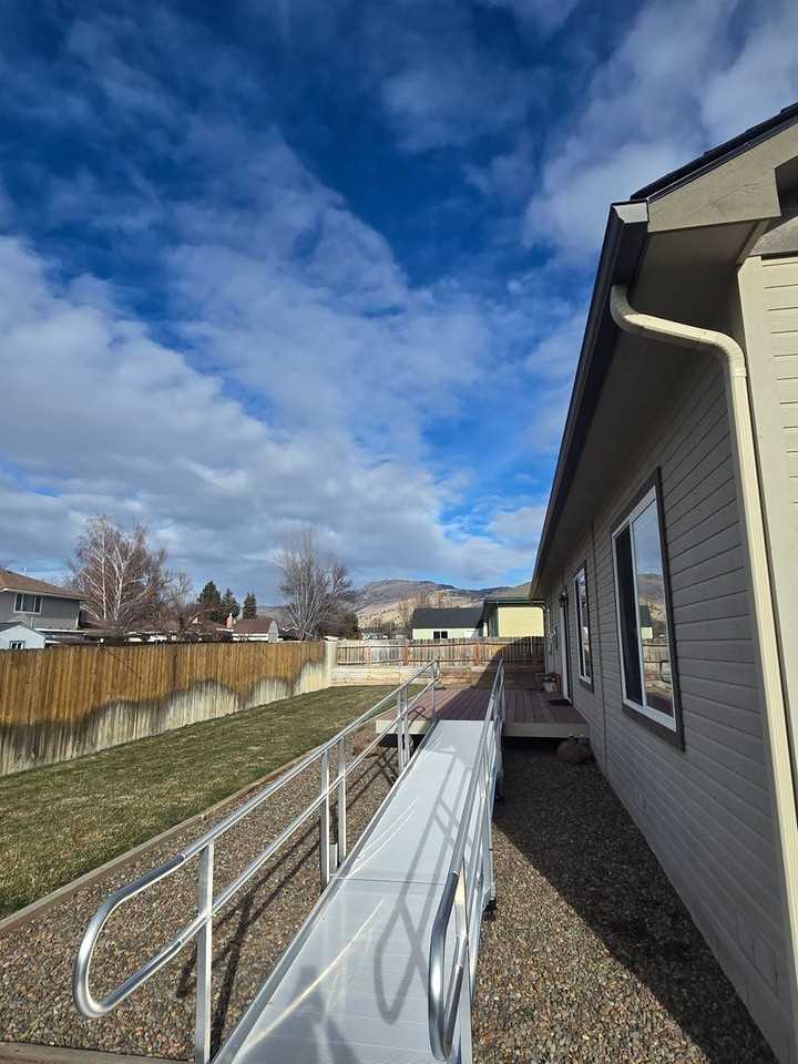 3835 Valinda Way - Photo 2 of 9