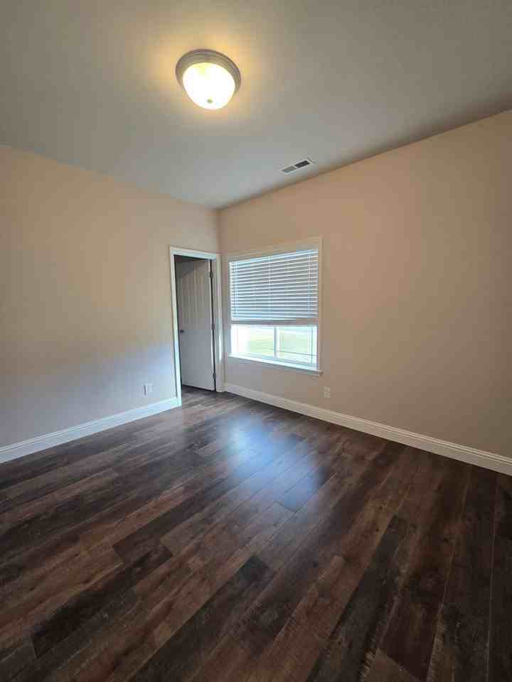 3835 Valinda Way - Photo 5 of 9