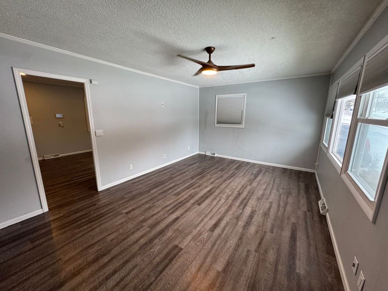 1530 Spring St - Photo 3 of 10