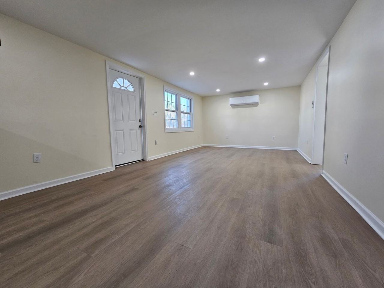 203 17th Street - Photo 2 of 8