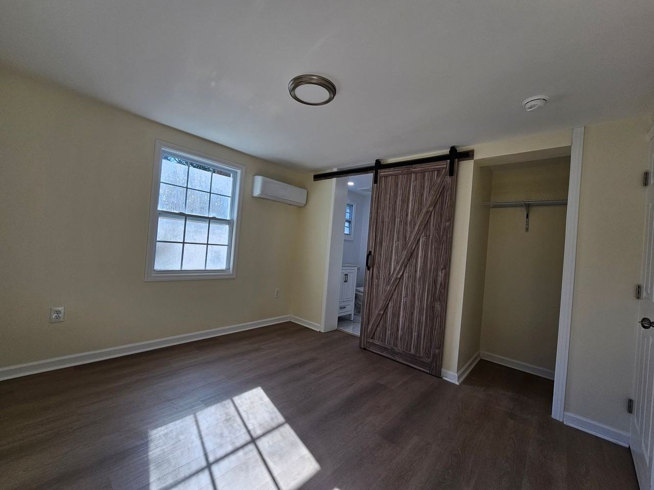 203 17th Street - Photo 5 of 8