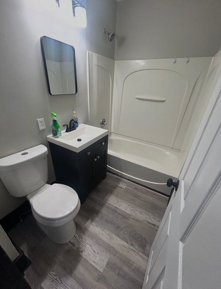 1545 Catalpa Street - Photo 2 of 12