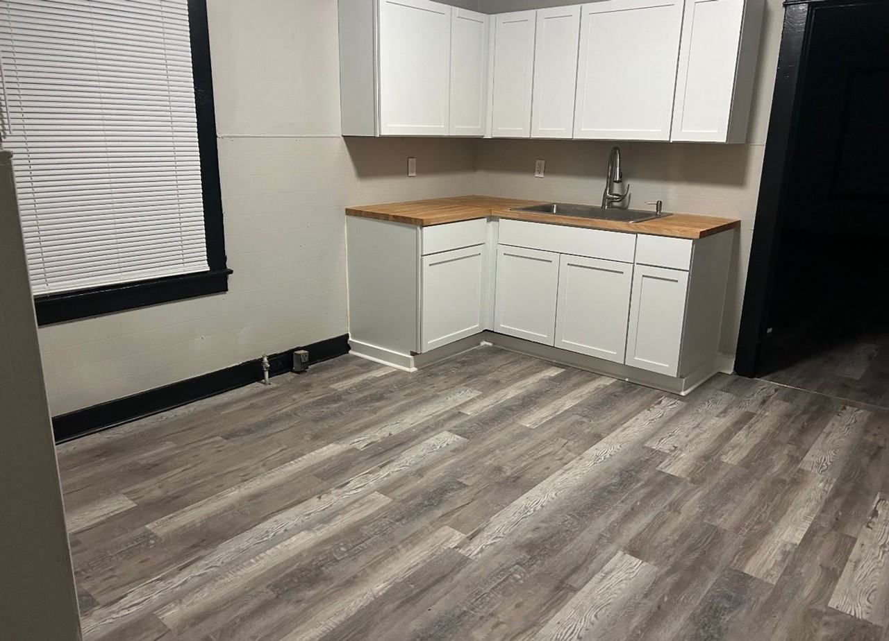 1545 Catalpa Street - Photo 5 of 12