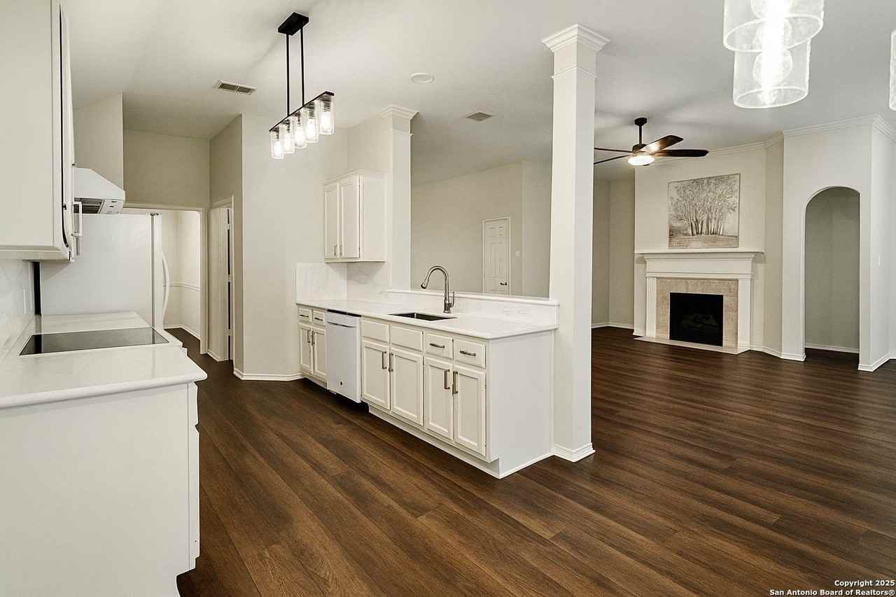 18823 Brookwood Forest - Photo 4 of 14