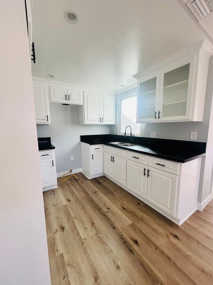 4108 West 106th Street - Photo 3 of 8