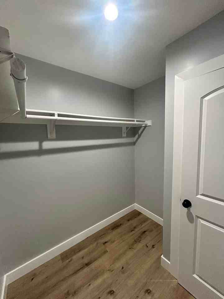 4108 West 106th Street - Photo 5 of 8