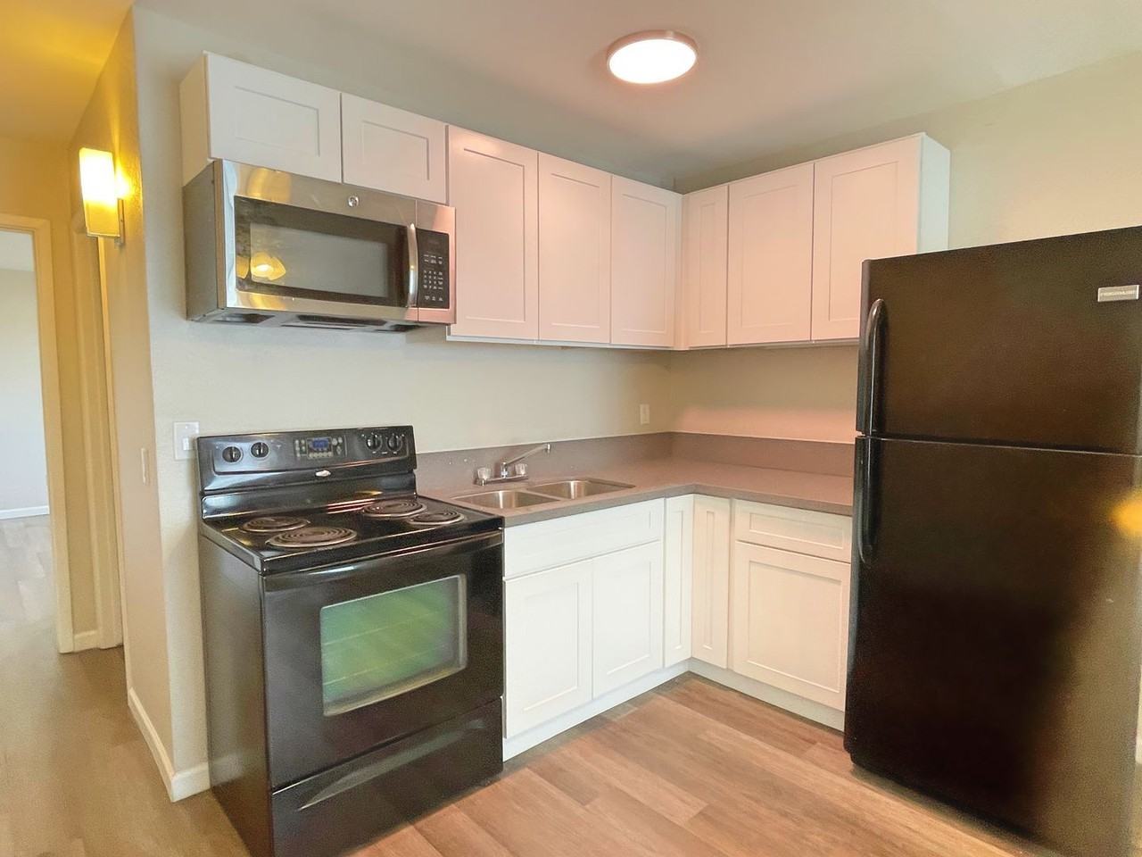 9th Ave - Photo 6 of 10