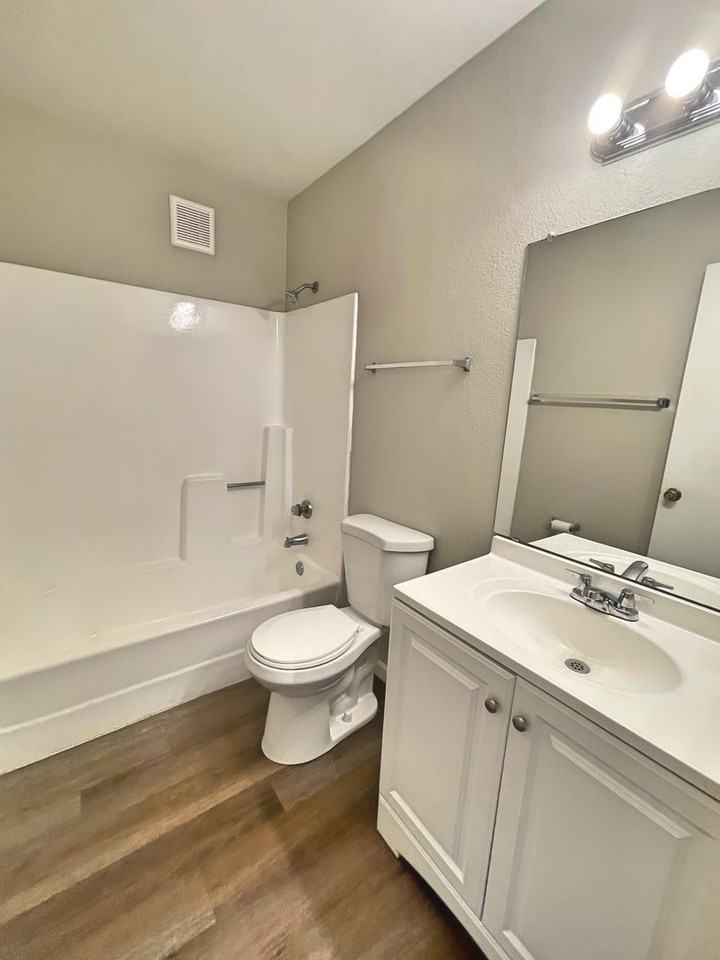 9th Ave - Photo 7 of 10