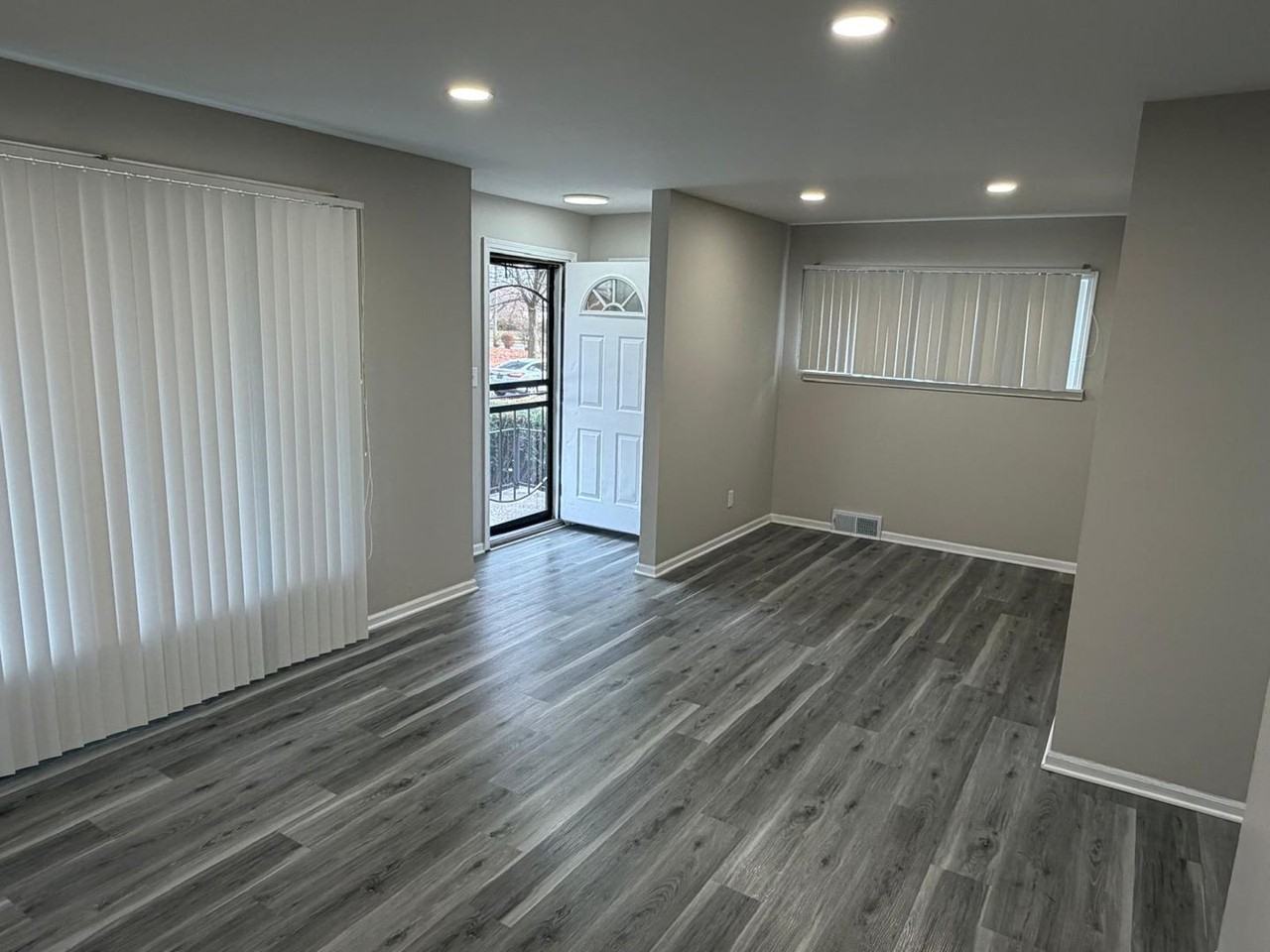 14129 Piedmont Street - Photo 4 of 19