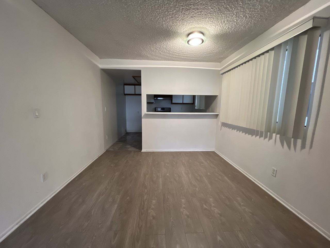 611 S 6th St #A - Photo 3 of 13