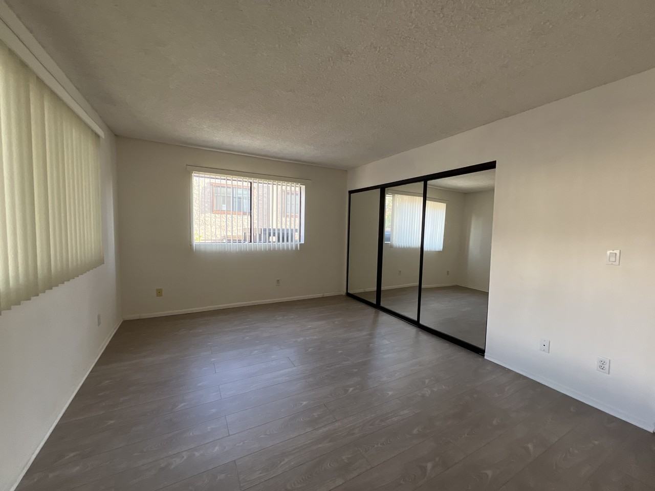 611 S 6th St #A - Photo 4 of 13