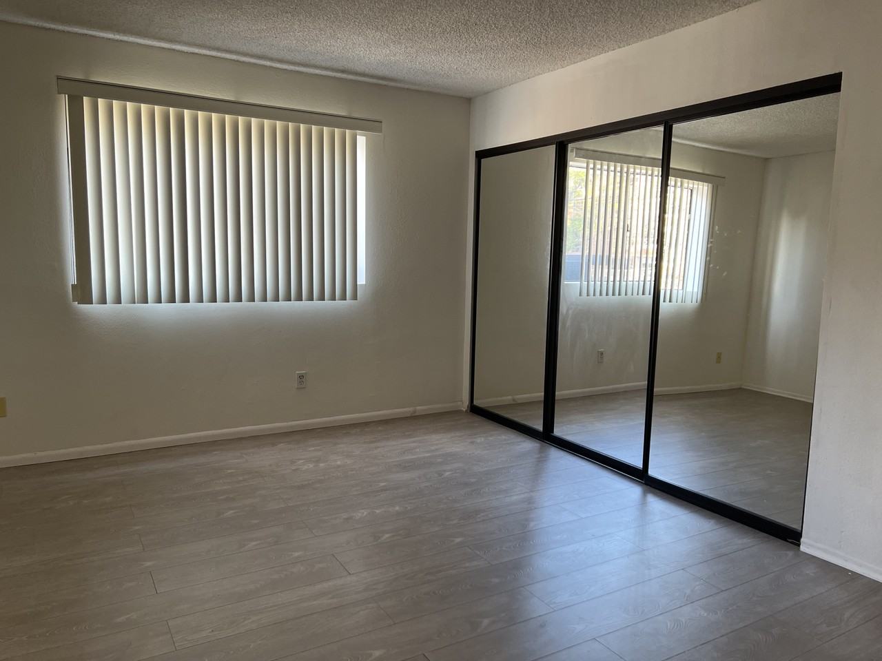 611 S 6th St #A - Photo 6 of 13