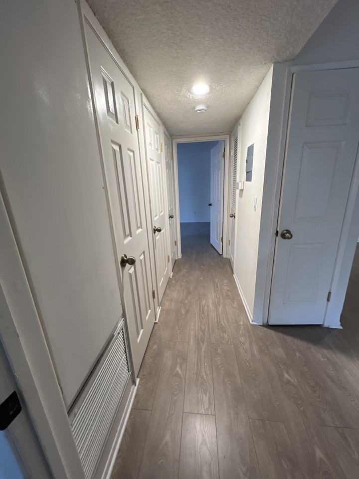 611 S 6th St #A - Photo 7 of 13