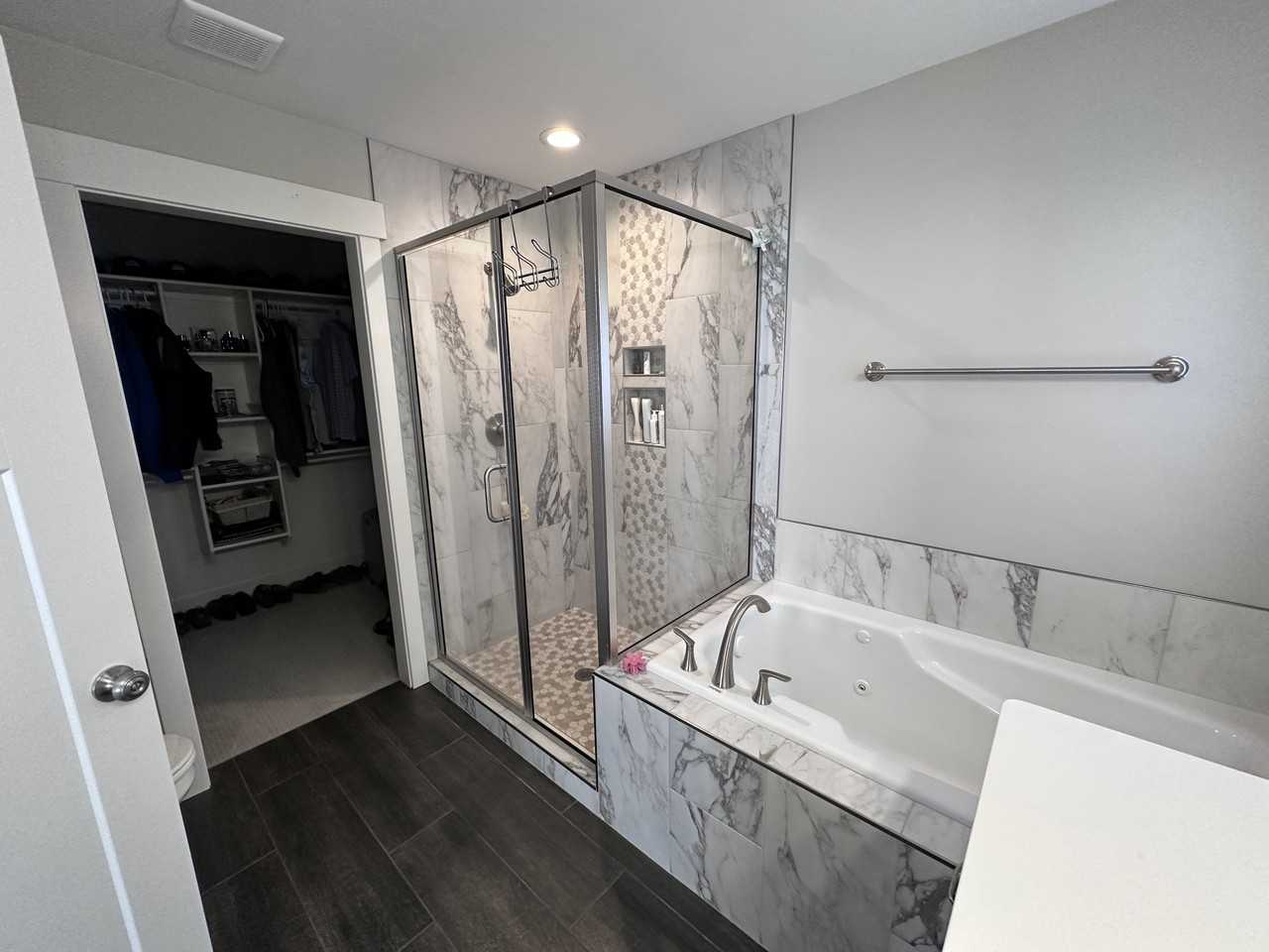 4651 Mountain Bend Dr - Photo 3 of 10