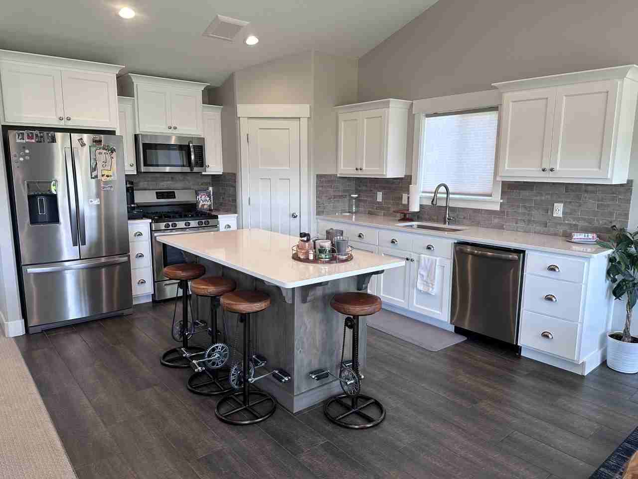 4651 Mountain Bend Dr - Photo 7 of 10