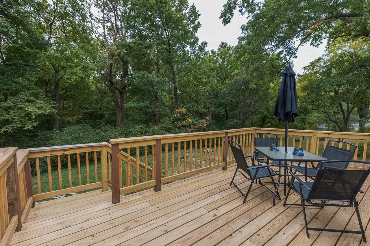 210 Elliott Ct - Photo 4 of 50