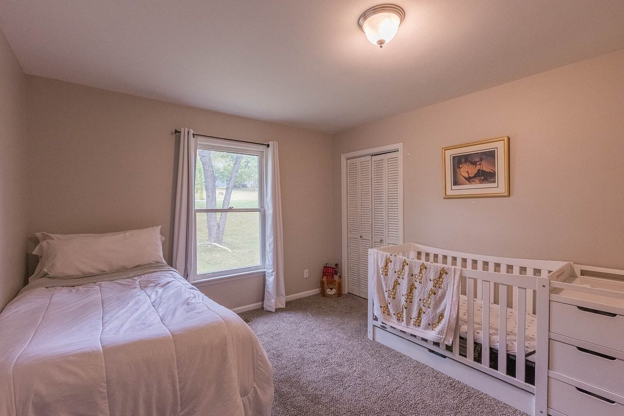 210 Elliott Ct - Photo 6 of 50