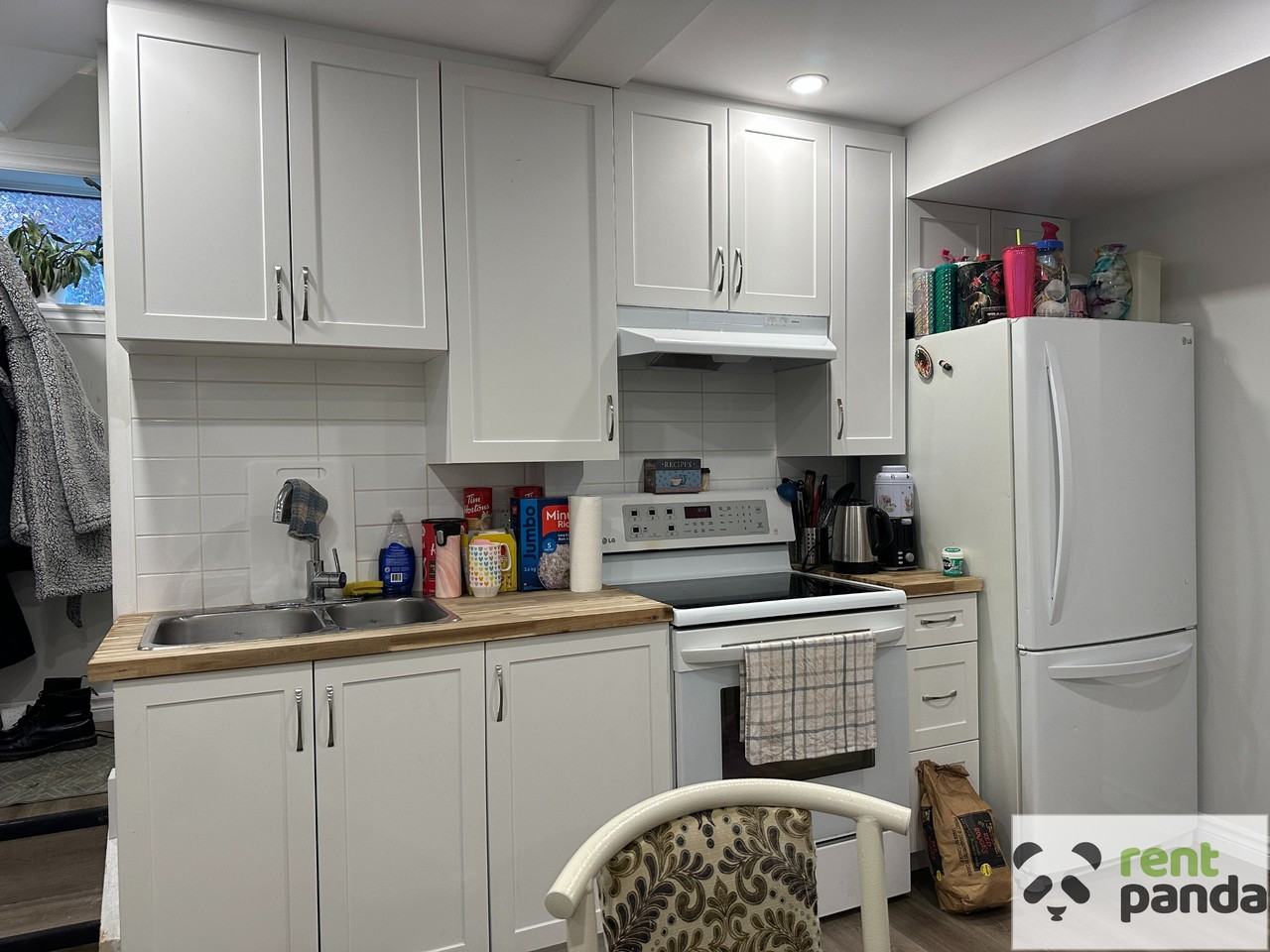 103 Ritson Road South - Photo 2 of 17