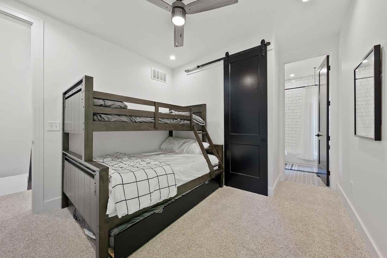 198 W 6th Ave #198 - Photo 7 of 25