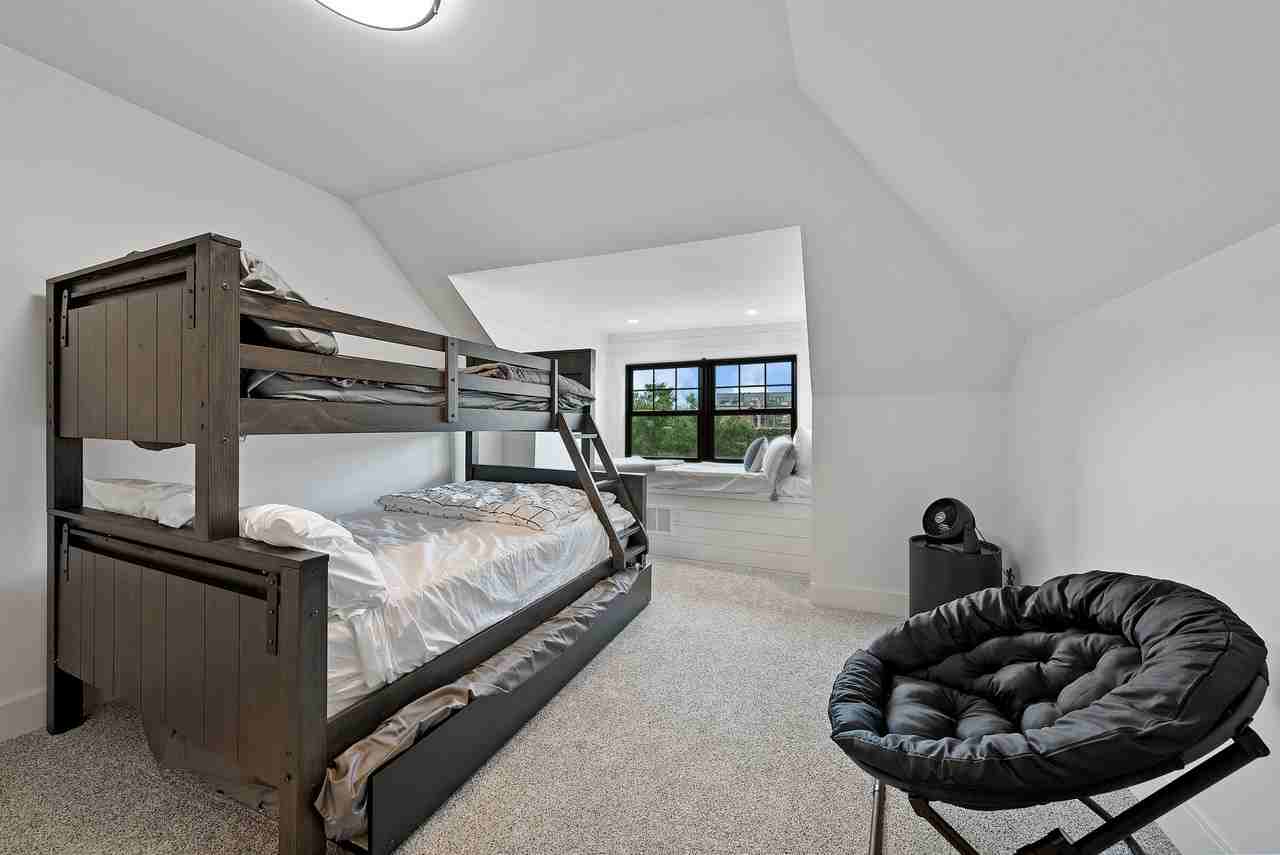 198 W 6th Ave #198 - Photo 4 of 25