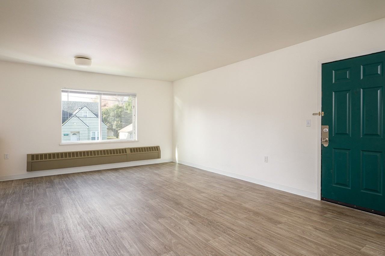 The Montavilla - Photo 7 of 36