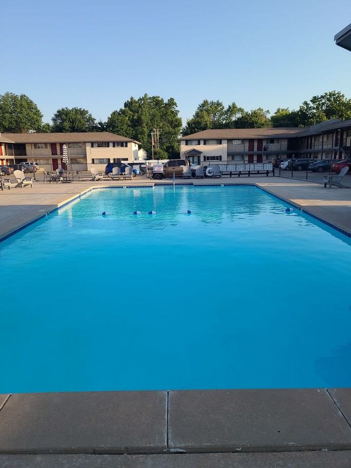 DeVille Apartments - Photo 7 of 19