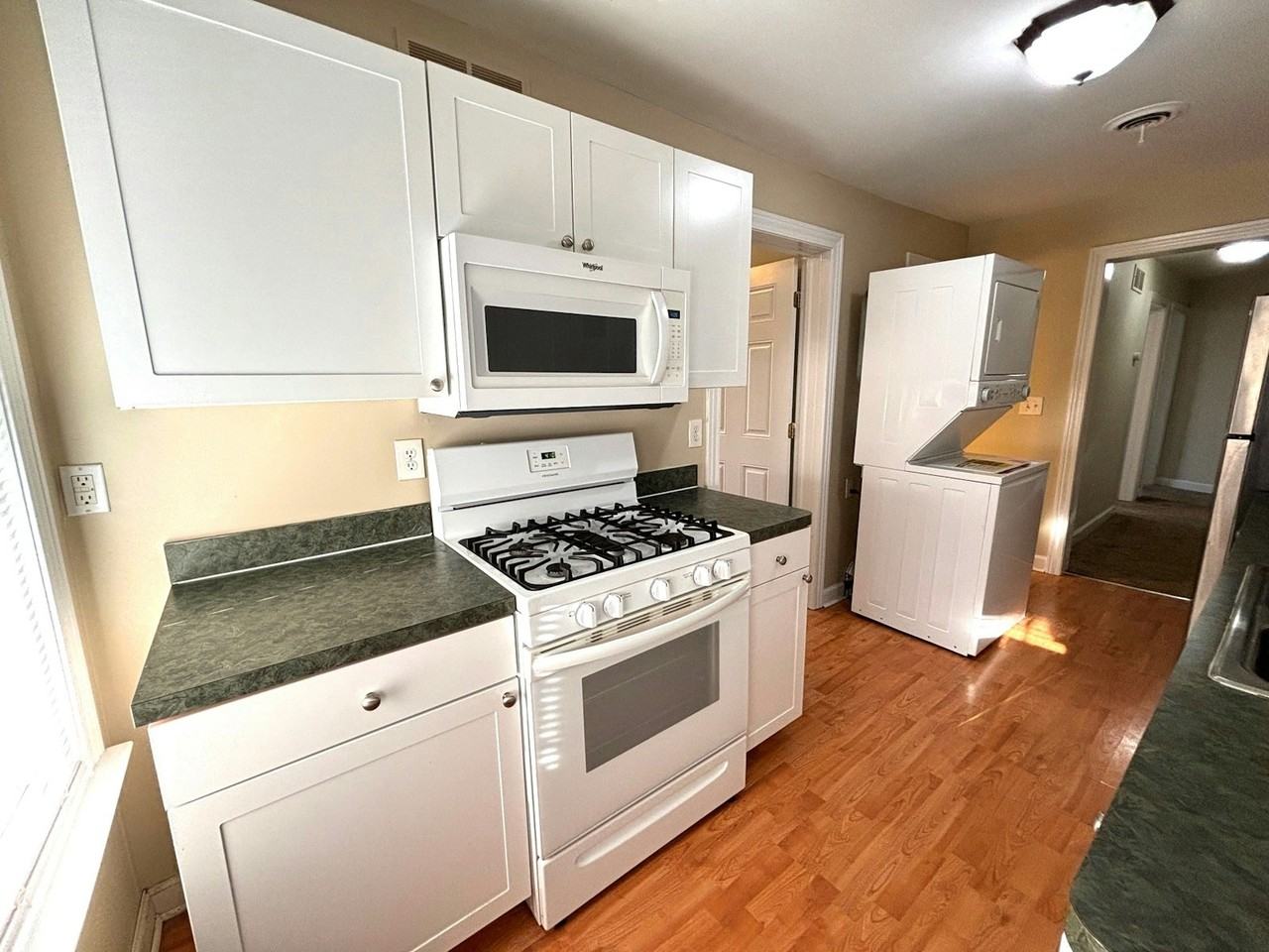 99 Clinton Street - Photo 7 of 14