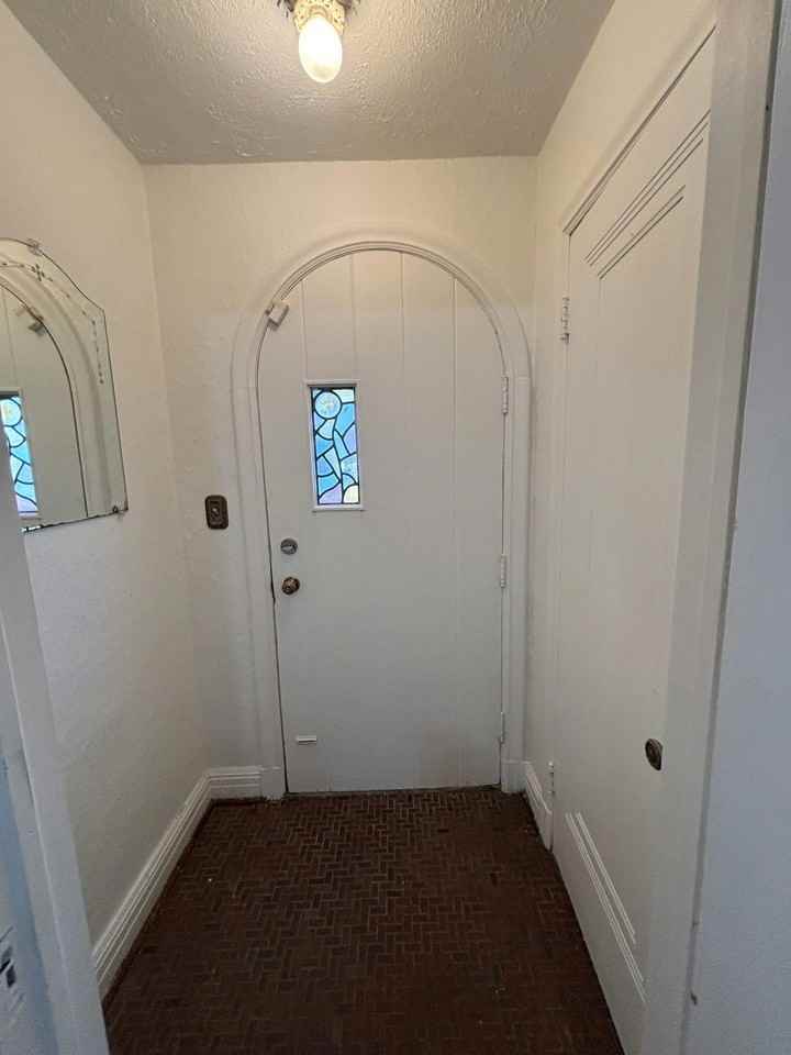 21440 Lathrup Street - Photo 2 of 18