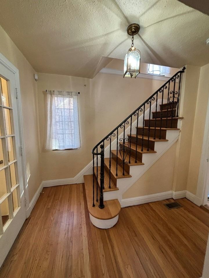 21440 Lathrup Street - Photo 4 of 18