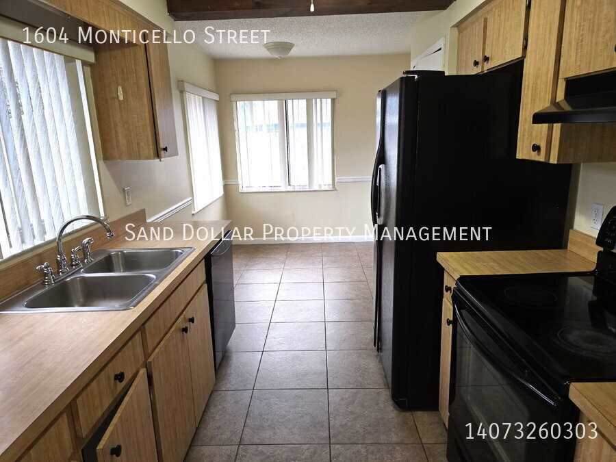 1604 Monticello St - Photo 2 of 12