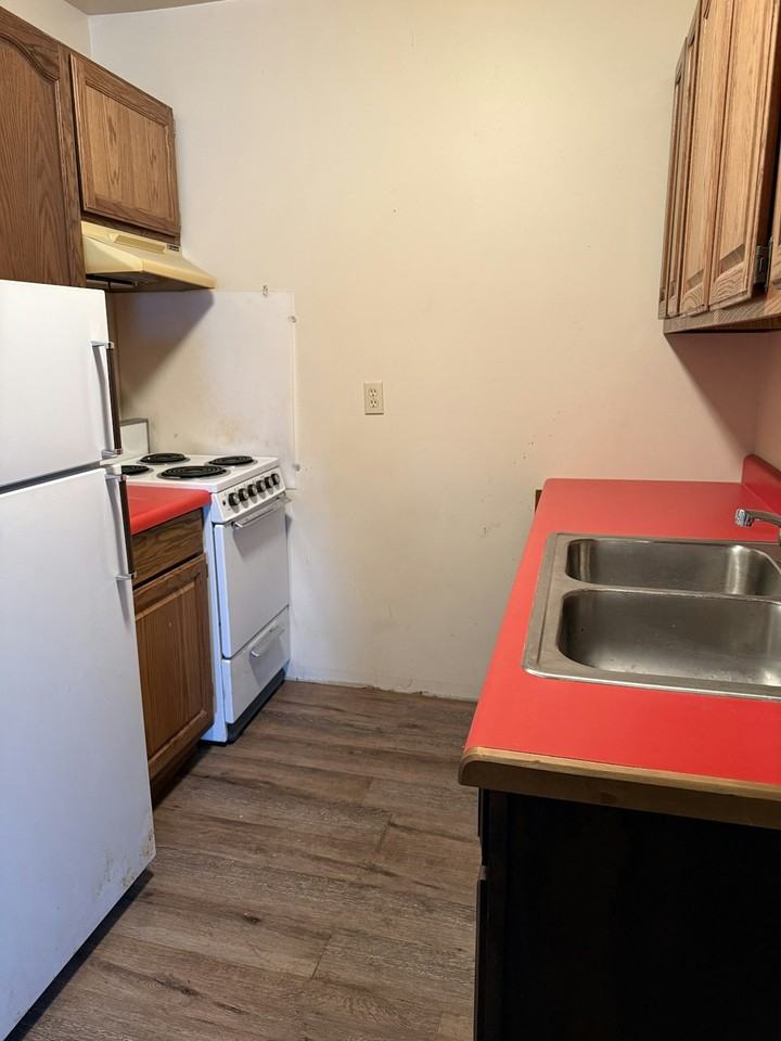 210 South Eaton Street, Unit 6 - Photo 5 of 6