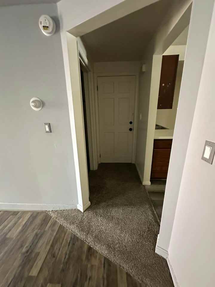 2 West Big Spring Avenue, Unit 2 - Photo 3 of 12