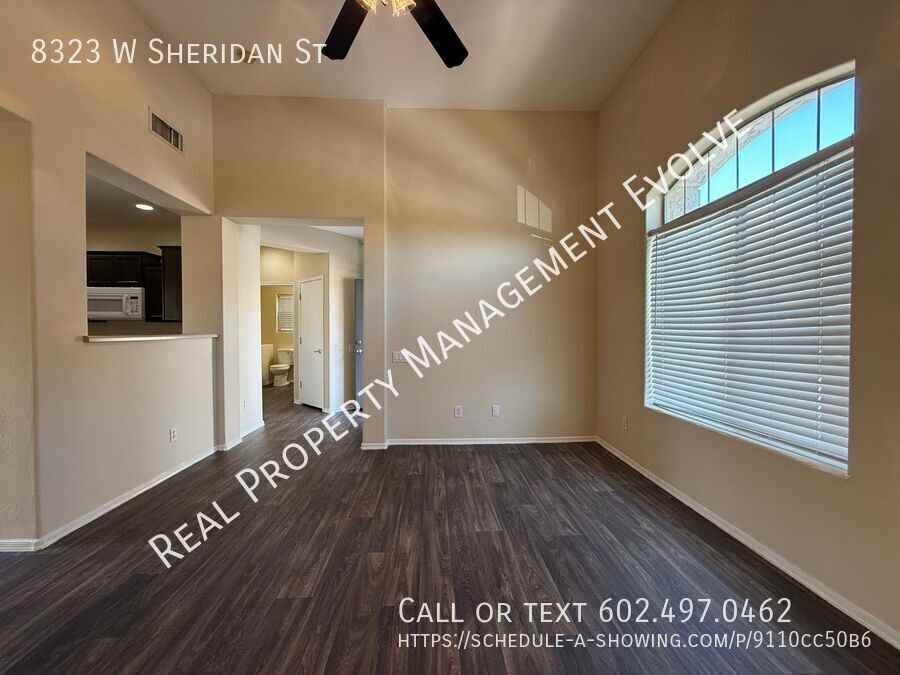 8323 West Sheridan Street - Photo 5 of 23