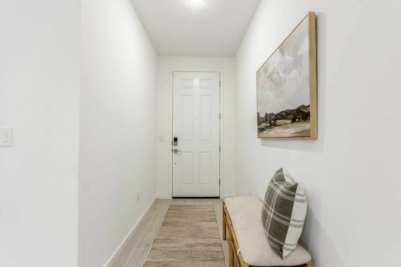 4501 W Hunter Trl - Photo 4 of 28