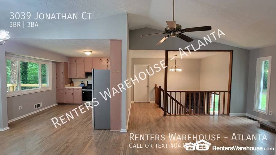 3039 Jonathan Court Southwest - Photo 6 of 29