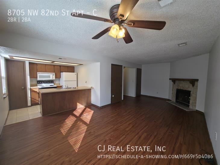 8705 Northwest 82nd Street #C - Photo 3 of 11