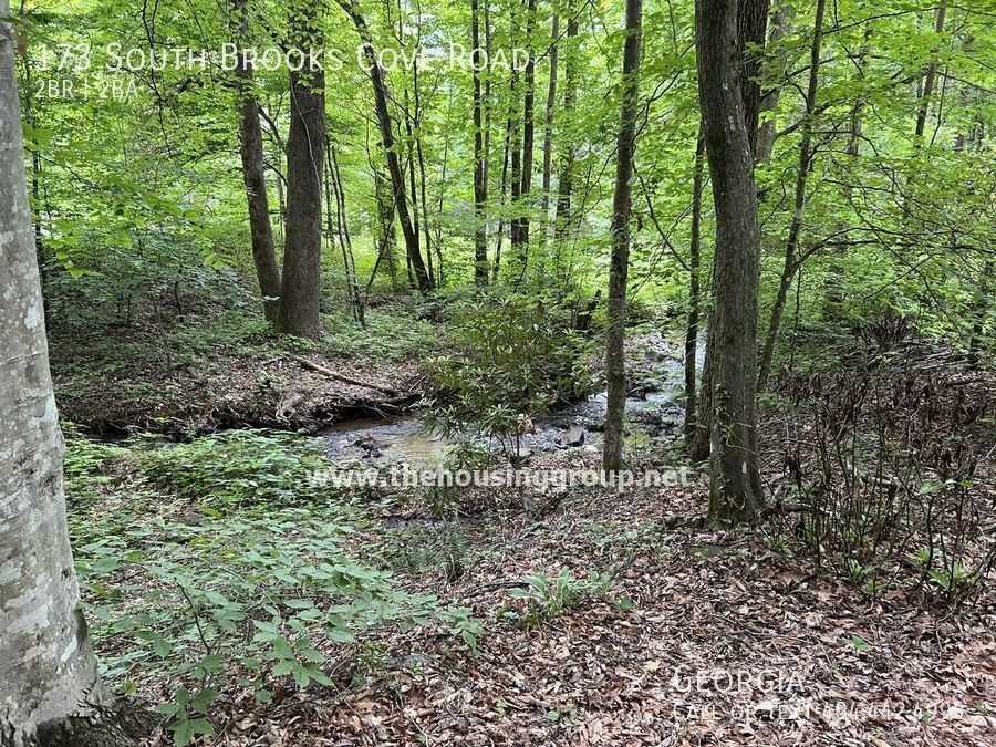 173 South Brooks Cove Road - Photo 3 of 30